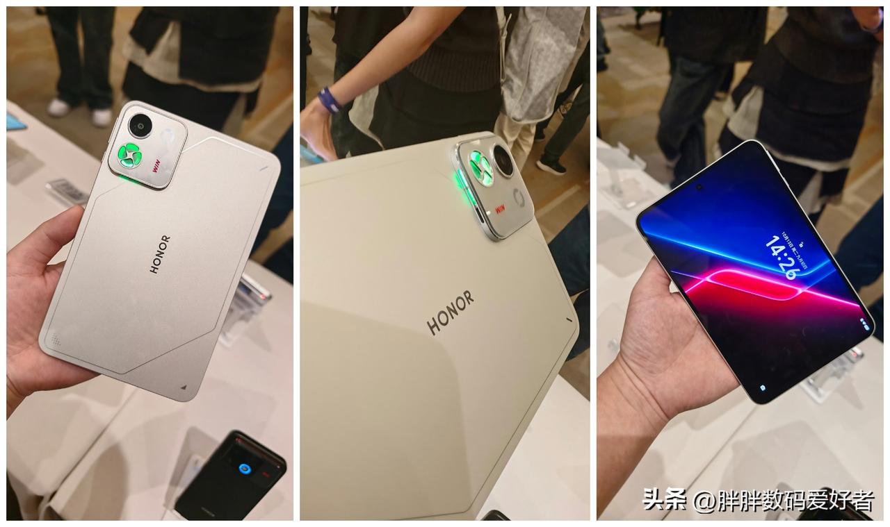 荣耀win RT2和win小平板亮相啦！
真的是超级炫酷，RT2这个白色配色真的