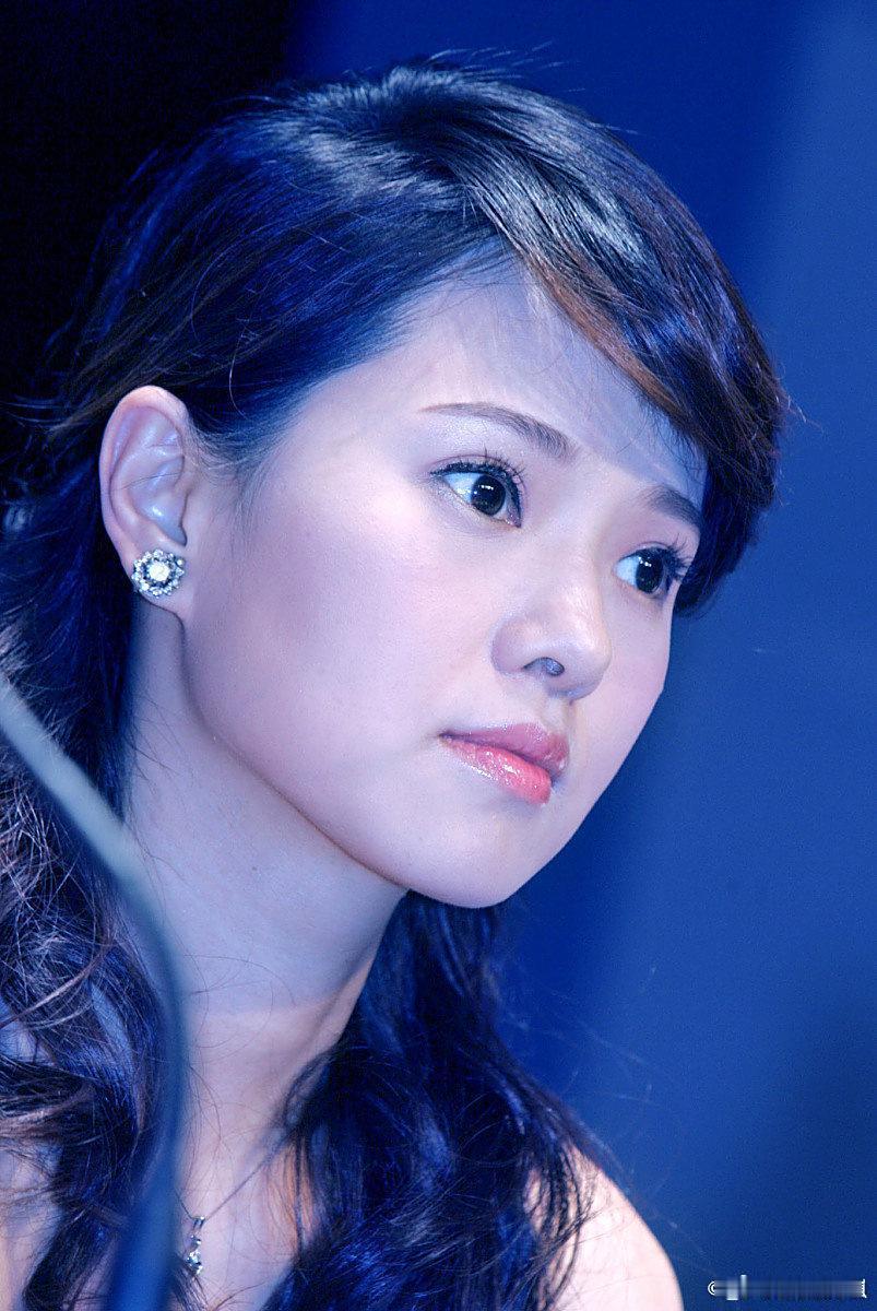 谁能想到伊能静年轻时这么绝！颜值在线甜度拉满，宛如从童话里走出来的公主。 ​​​