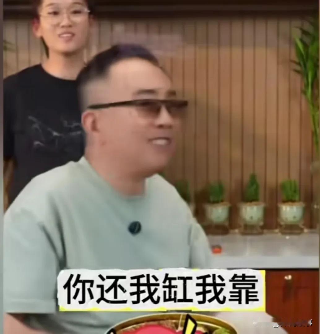 气人有，笑人无。
让九十岁的老爸去给小饭馆大热天拍段子。
老郭面子里子上没亏待过