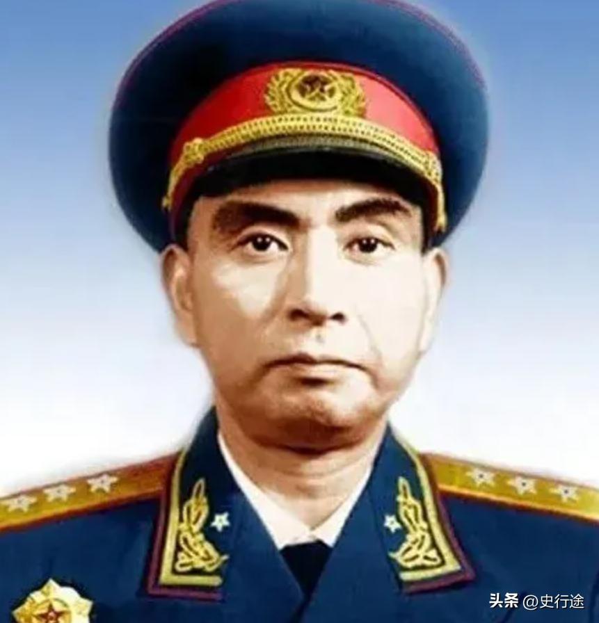 1958年，志愿军司令杨勇刚刚回国，1位老部下就打来电话，说：“老首长，因为我生