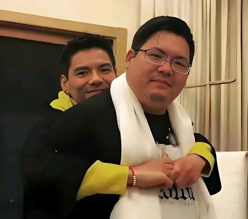 向太，态度彻底变了！6月21日，有眼尖的网友突然发现，向佐的采访爆火后，向太竟然