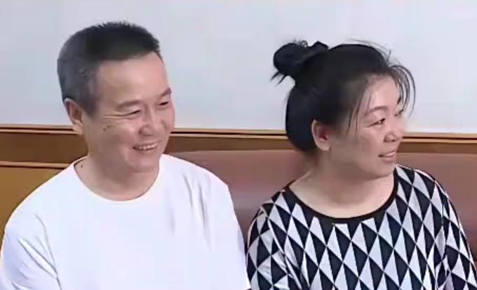 三生有幸
生养出如此优秀的女儿
这夫妻俩真是三生有幸养育出
如此优秀通透的女儿，