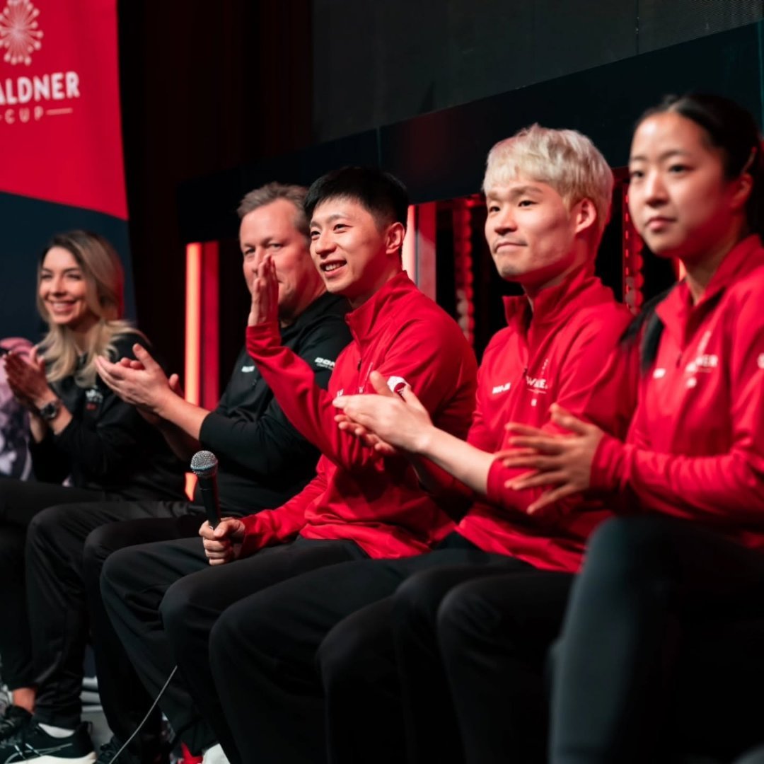 Super press conference! Captains all smi