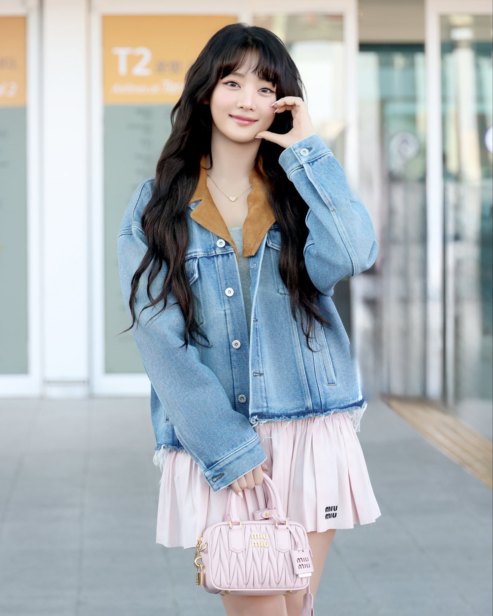 idle组合Minnie梦幻主唱🩷美食鉴赏家金咪260605 MIUMIUof