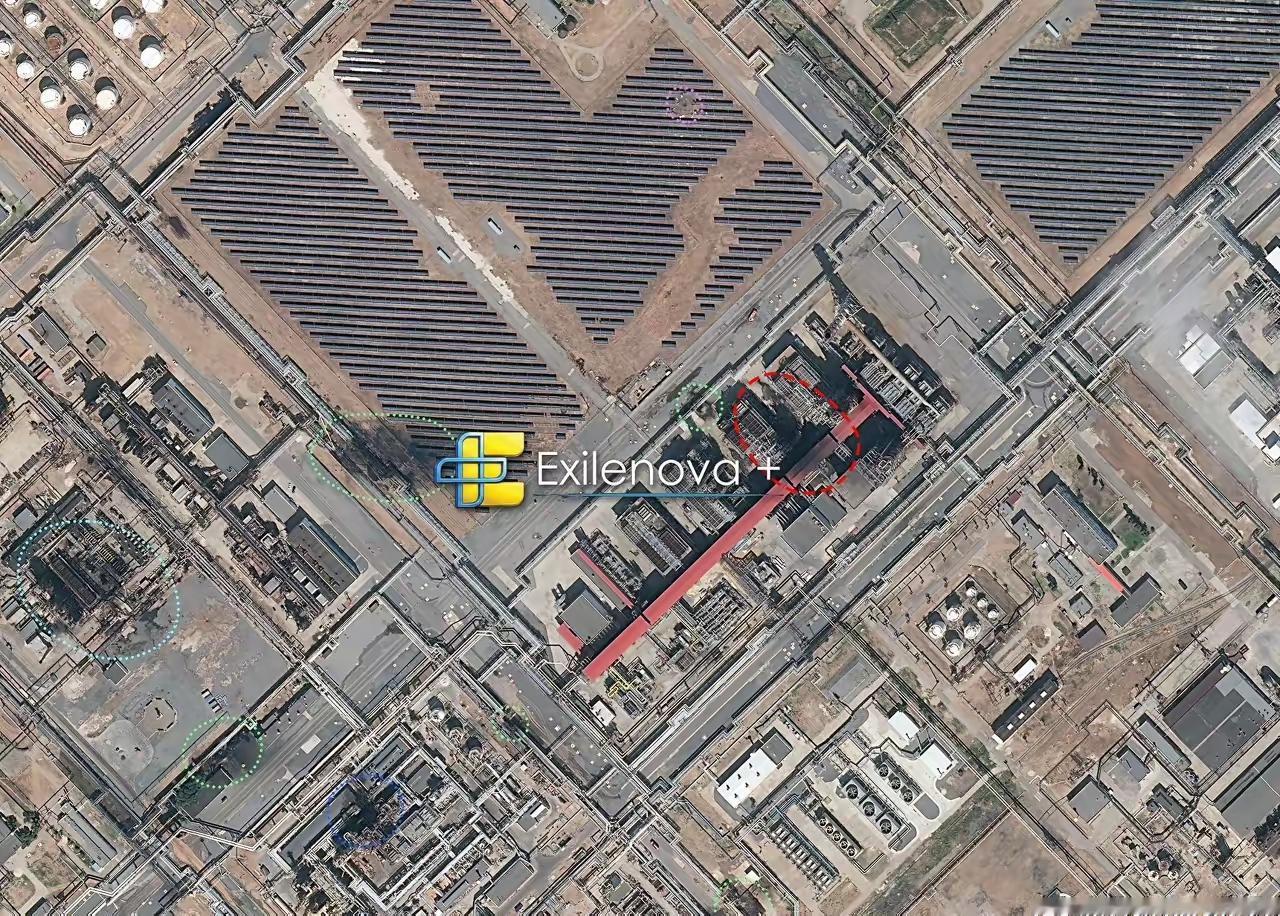 卫星图像，7月31日乌军对卢克石油公司伏尔加格勒炼油厂的打击后的后果。年处理能力