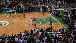 2009年季后赛雷阿伦绝杀公牛这球太极限了，返跑出来接球迎着最佳防守中锋诺阿的长