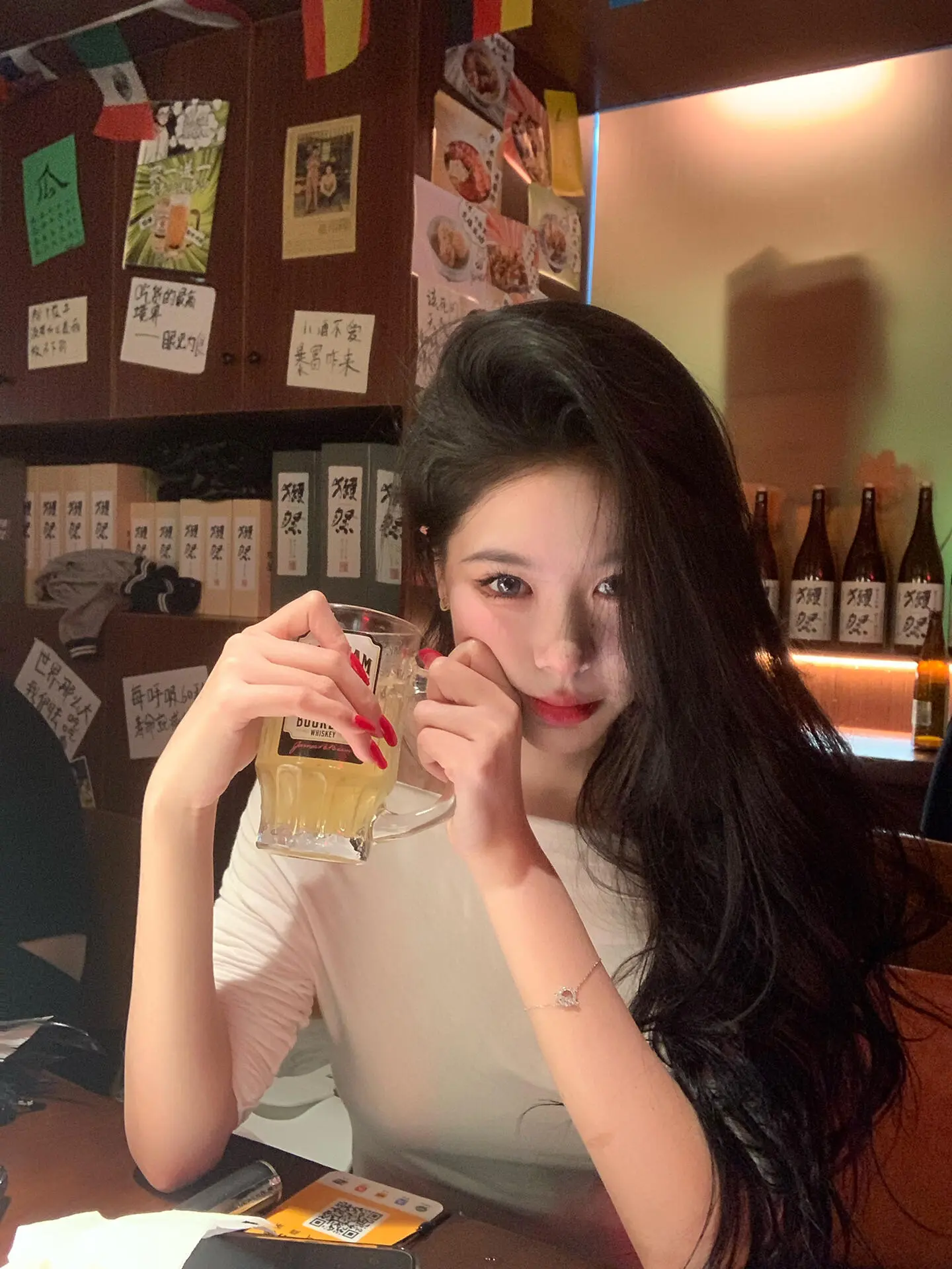 有空约一下吧，我想喝酒了，也不是我能喝，只是最近心很乱，压着都是事，就...