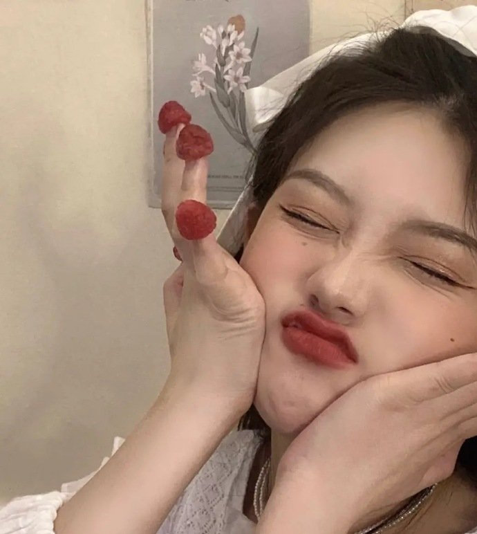 ᴸᵒⁿᵉˡʸ ᵖᵉᵒᵖˡᵉ ʰᵃᵛᵉ ᵗʰᵉⁱʳ ᵒʷⁿ ˢʷᵃᵐᵖˢ.孤独的人
