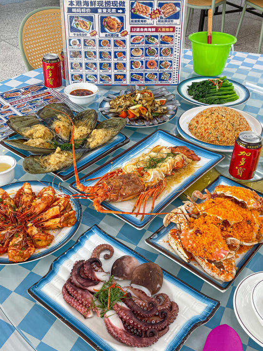 🦀在巽寮湾炫完海鲜大餐，现在还在回味！