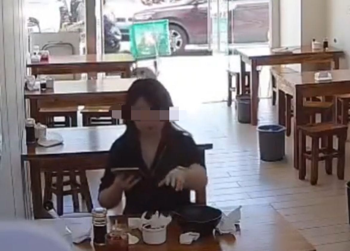 女子用餐后将擦鼻涕纸巾扔进碗和罐子里引热议 馄饨店人员：当事