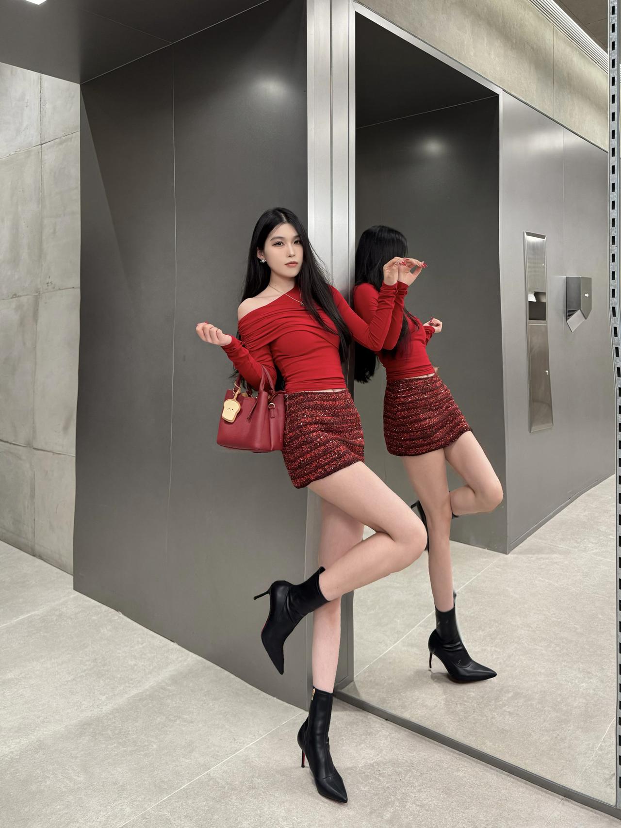 我的圣诞氛围感穿搭🎈给冬天来点不一样的颜色！|||圣诞季当然要来点红色系🌹穿