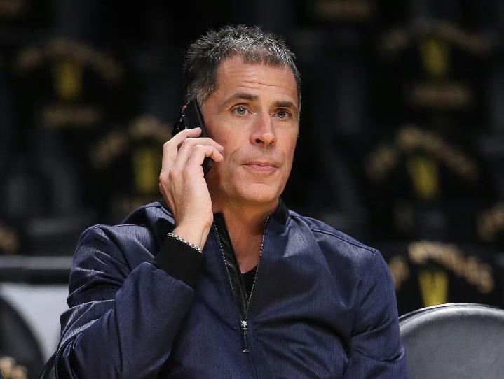 官宣！湖人背靠背紧急签人，詹姆斯东契奇出战难了！
就在刚刚，湖人官方宣布了一条消