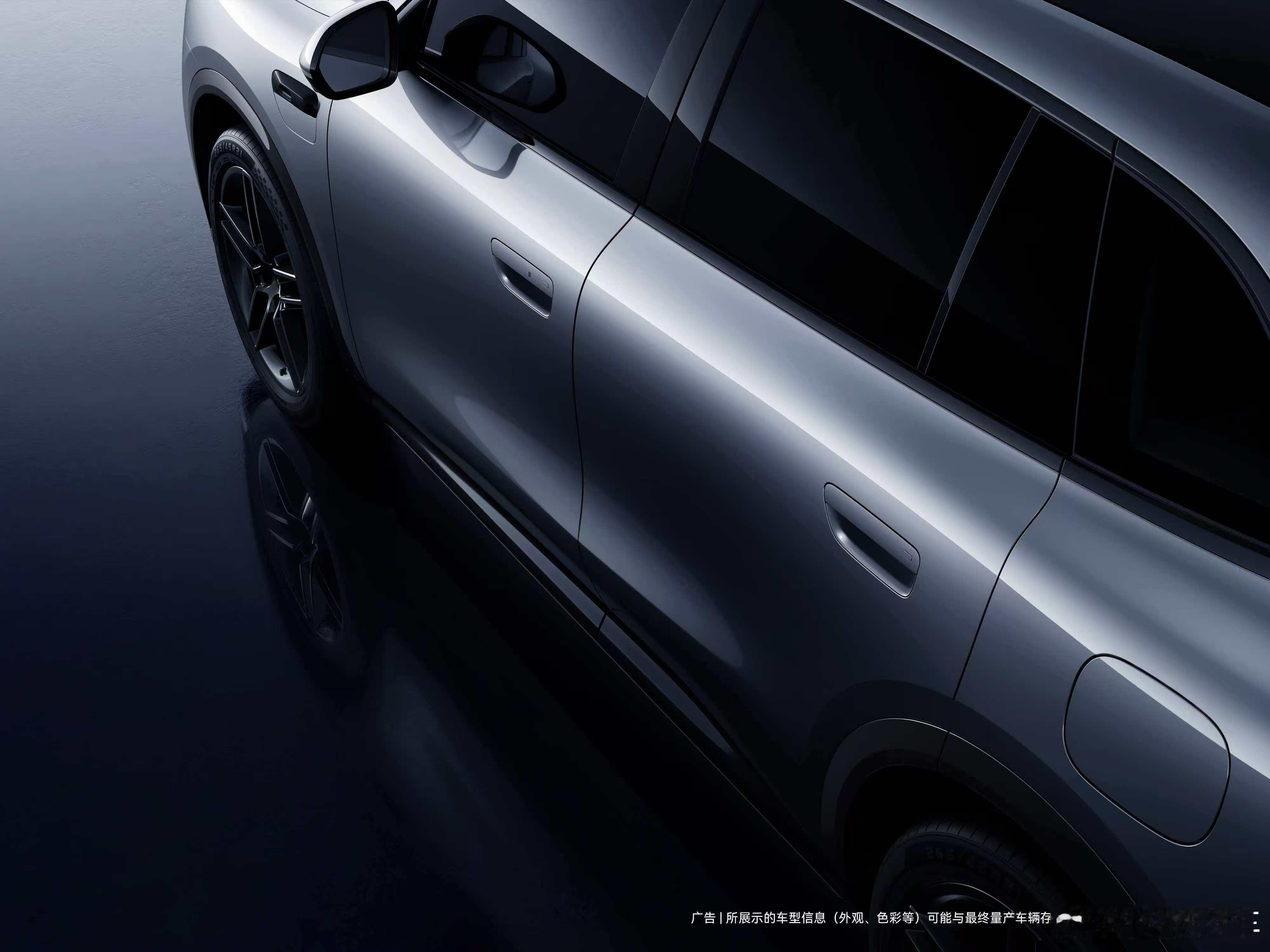 问界M6这车的细节还挺多的，整个前脸的气帘结构是从来没有在问界车型中出现过的样式