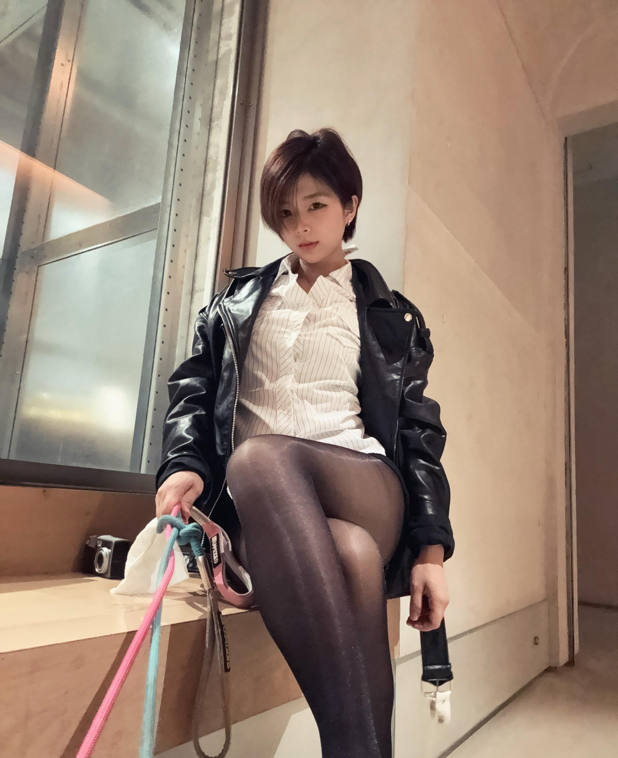 人生的分水岭不是30岁也不是40岁，而是第一次当你知道原来除了你自己没人愿意帮你