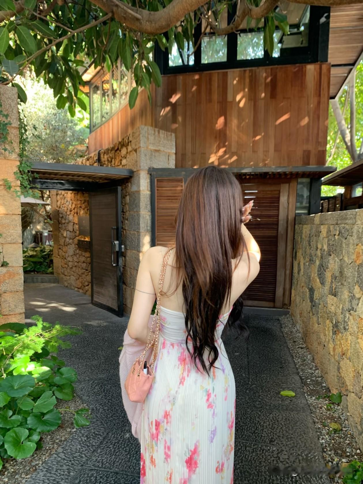 年后同事聚餐，领导带我们去吃特色农家乐[星星眼]