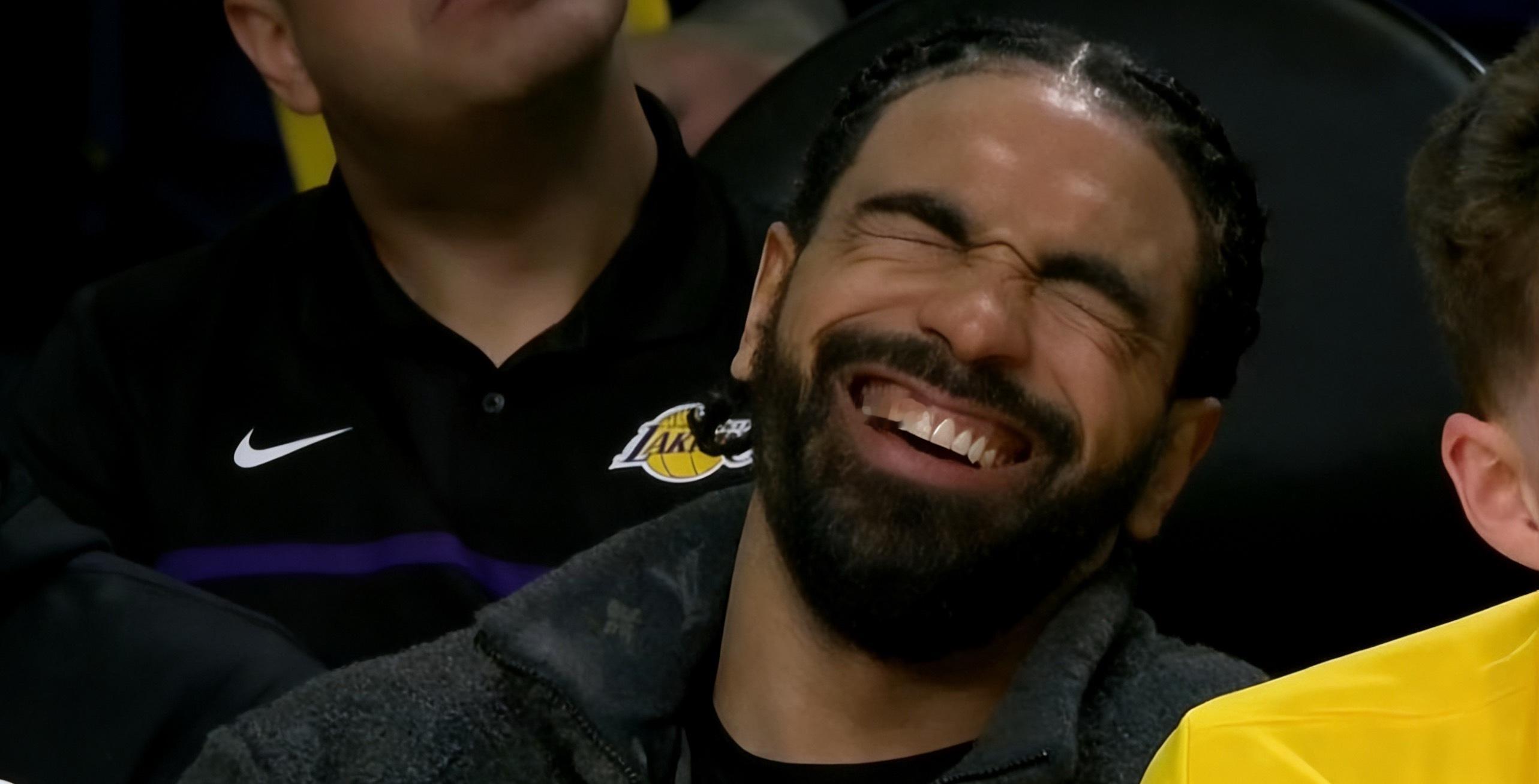 诈总再见，从此不见。三年来此人拿钱躺平且挤走小黑，只有一点贡献：倒逼湖人在别无选