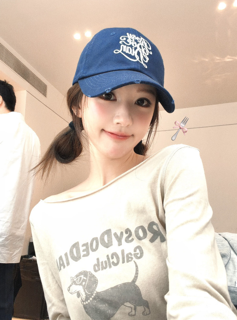 zls赵露思许妍 zls赵露思许我耀眼 “我将思念藏进风里 年年有风 年年对你有