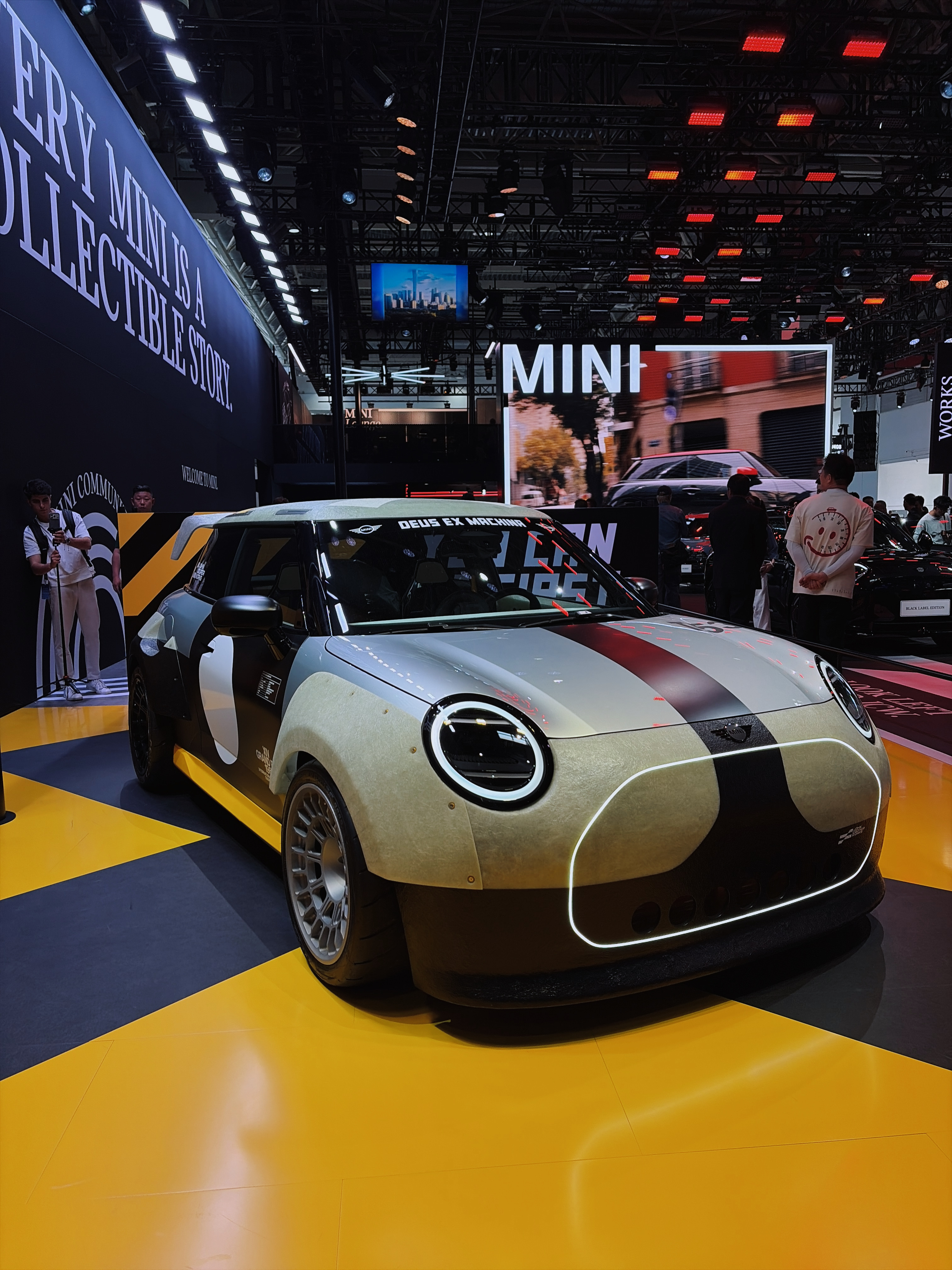 📮有朋友问我10-20万买精品小车，MINI EV和萤火虫怎么选。我说这俩车其