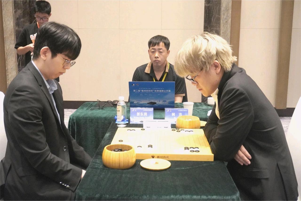 柯洁难解心结
饮恨再败苦手
韩冬再度袭来
中国惨败烂柯






第2届烂柯杯