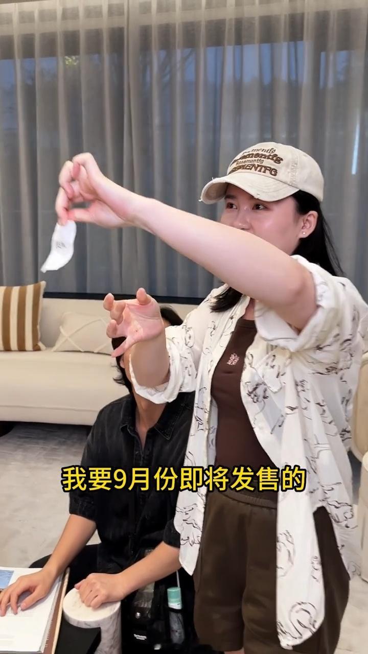 贾乃亮公司还缺人吗 细节见人品，贾乃亮这一波真的拉满好感。团队忙直播那么辛苦，他