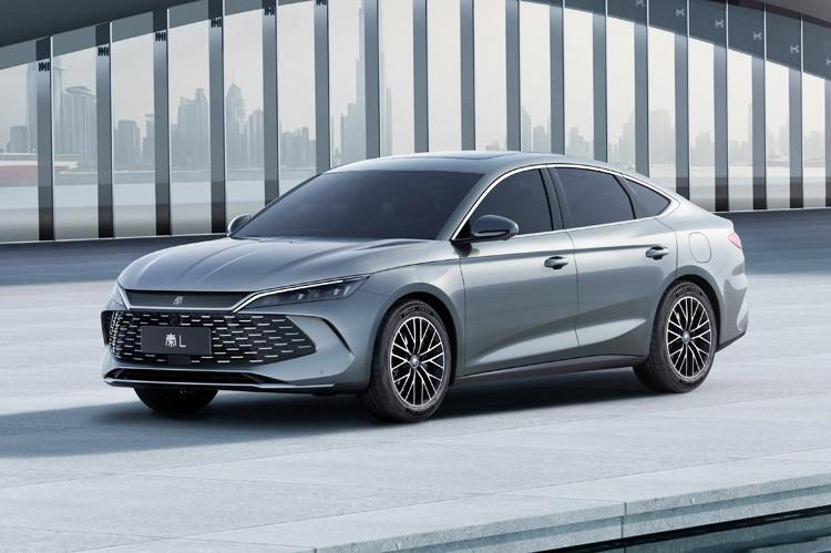 5月28日，比亚迪王朝系列全新B级轿车——秦L DM-i正式上市，相比于在售的秦