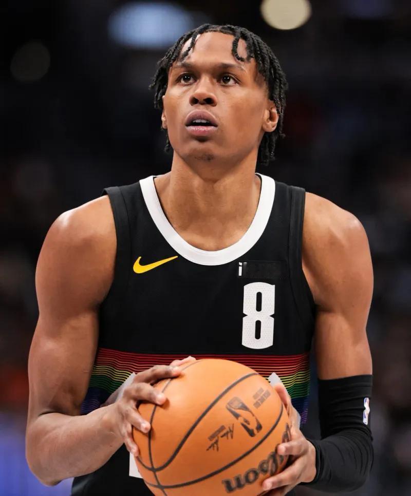 24岁生日快乐！NBA官方晒照为佩顿-沃特森庆生
09月12日讯 NBA官方更新