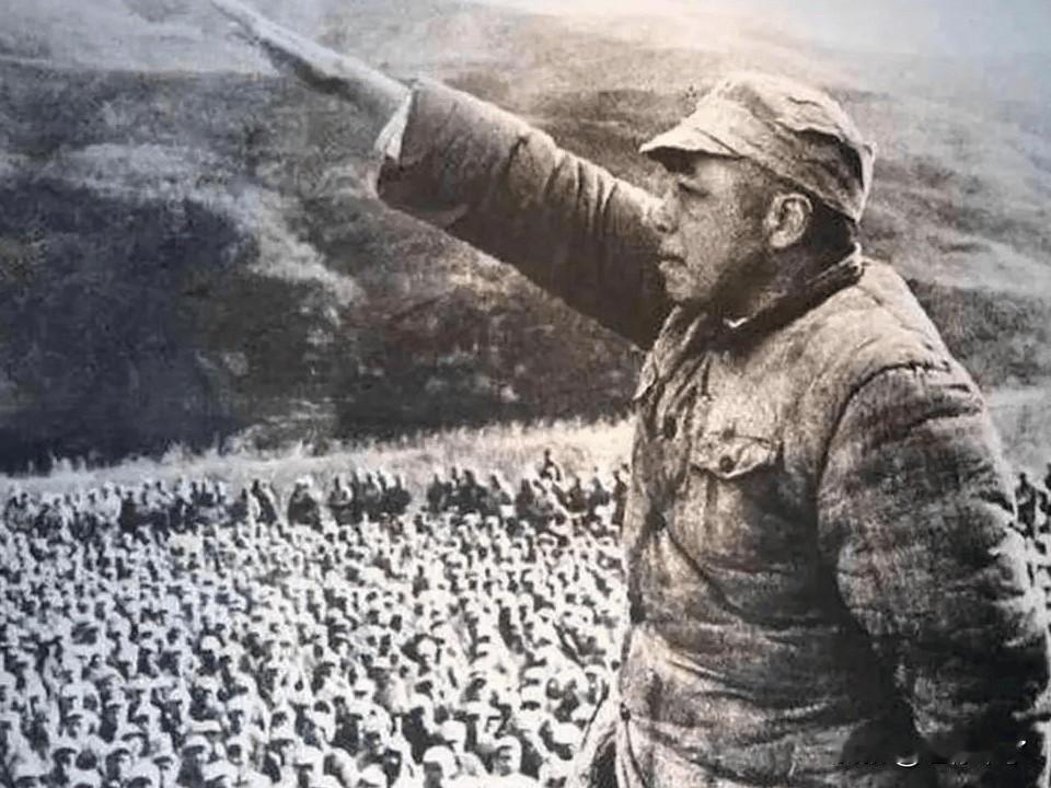 要说彭老总最经典的战役，非抗美援朝第二次战役莫属！

1950年11月，彭德怀临