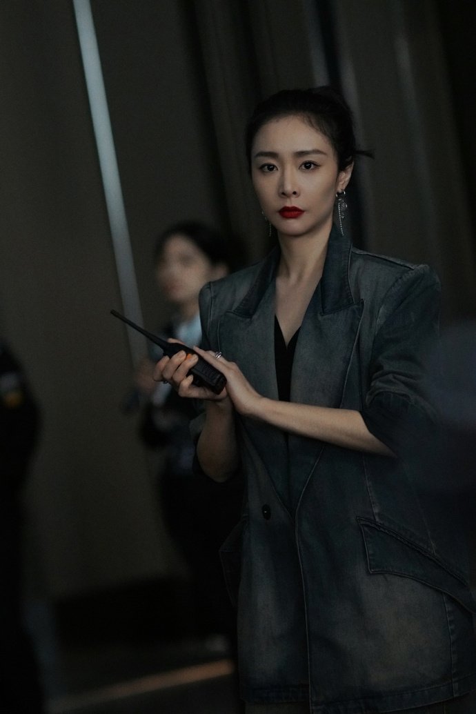 高叶曾因主队落选瘫了半个小时高叶看今年的世界杯很难受从冷感秦鸿雁到鲜活唐璇，再到
