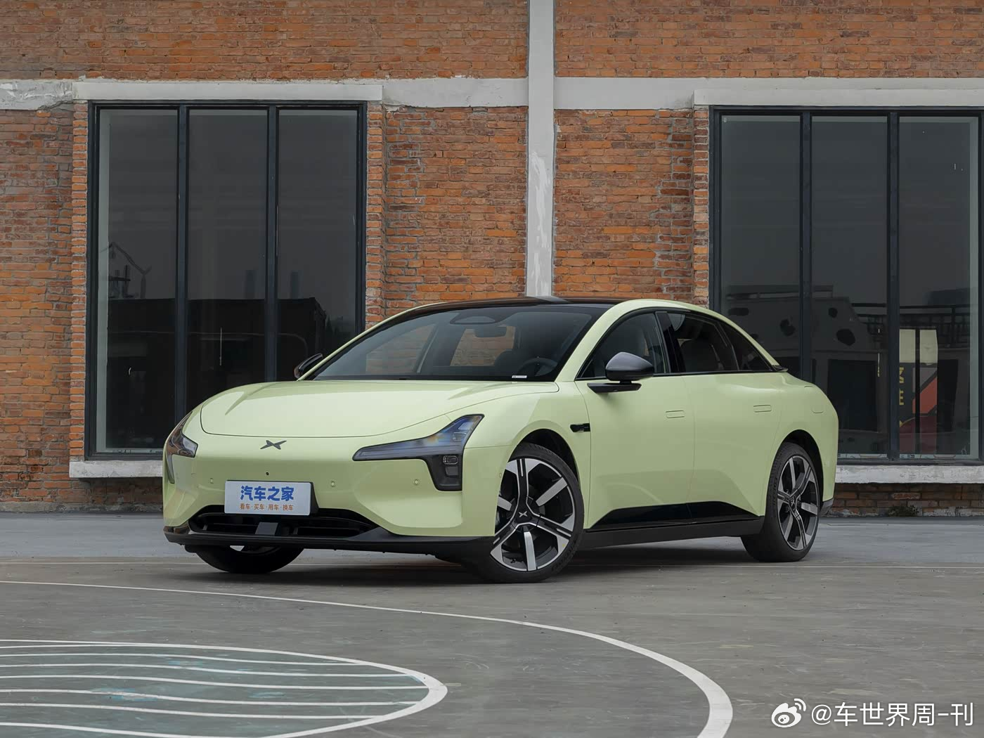 近日，我们从小鹏汽车官方获悉，旗下的新款小鹏MONA M03正式上市，新车定位为