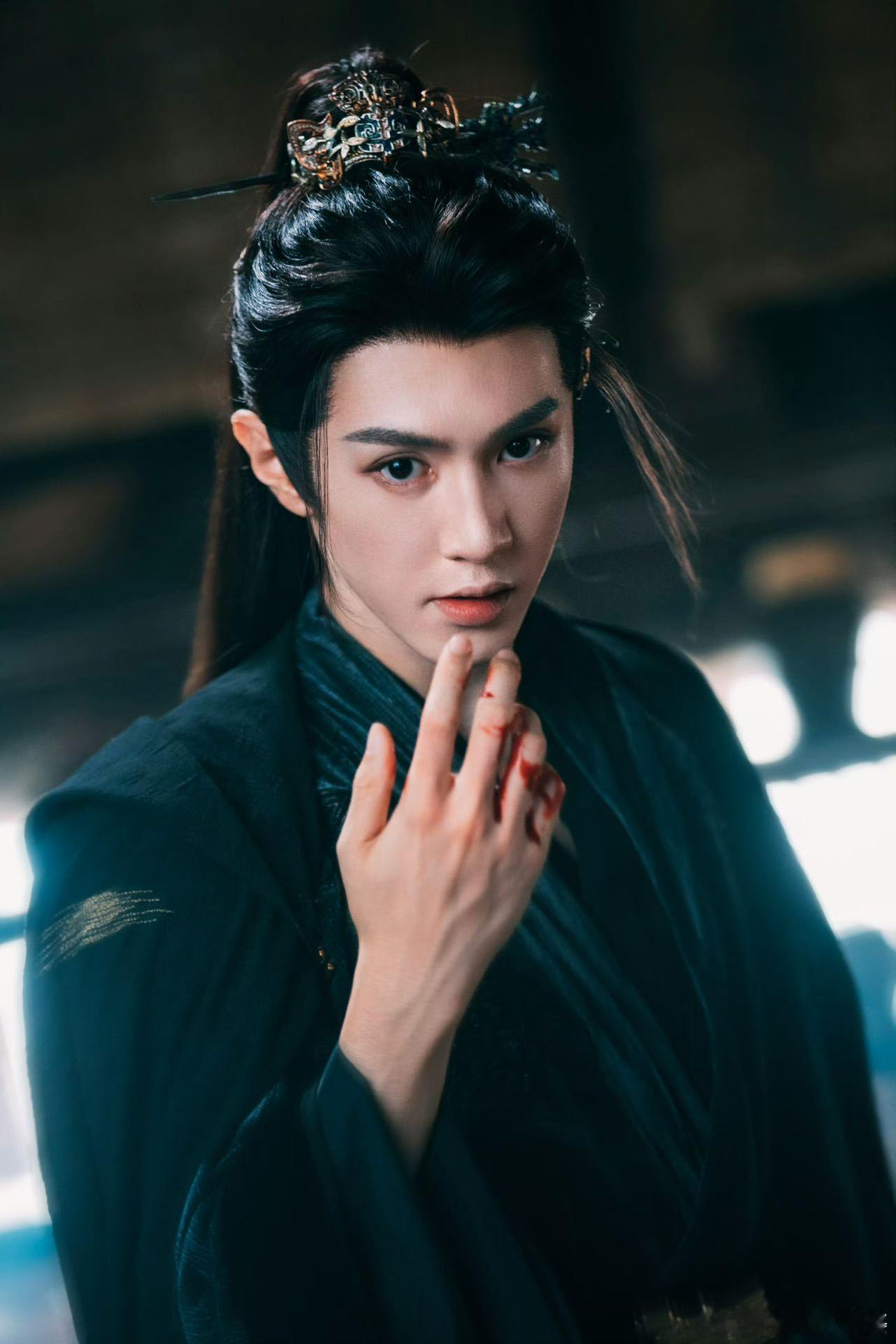 陈哲远灵珠魔丸同体 看《一笑随歌》的时候，完全被陈哲远的演技吸引了！第三集他被女