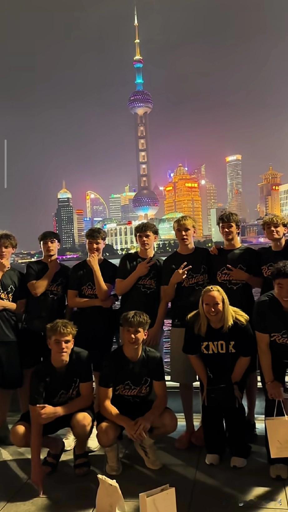 听说这是来中国向CBA学习的挪威青年队！

我看到这个消息我觉得是不是来错地方了
