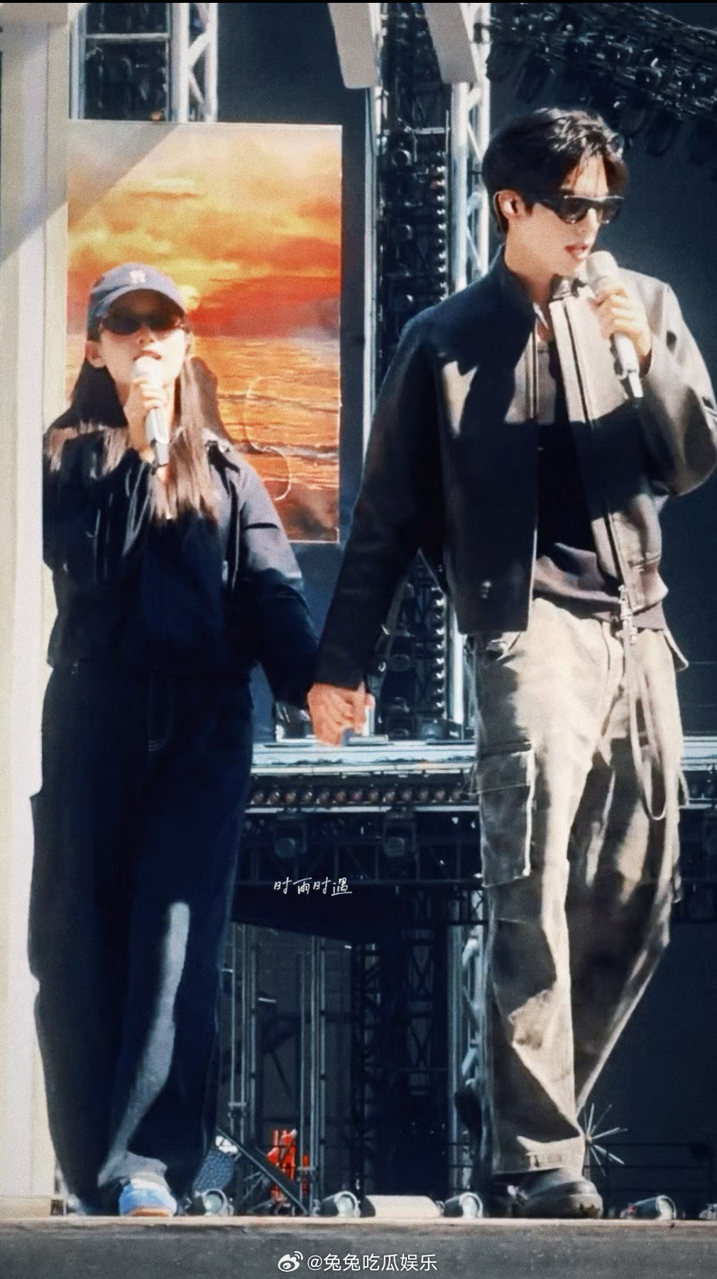 宋威龙张婧仪第57次取消发送舞台太养眼了 