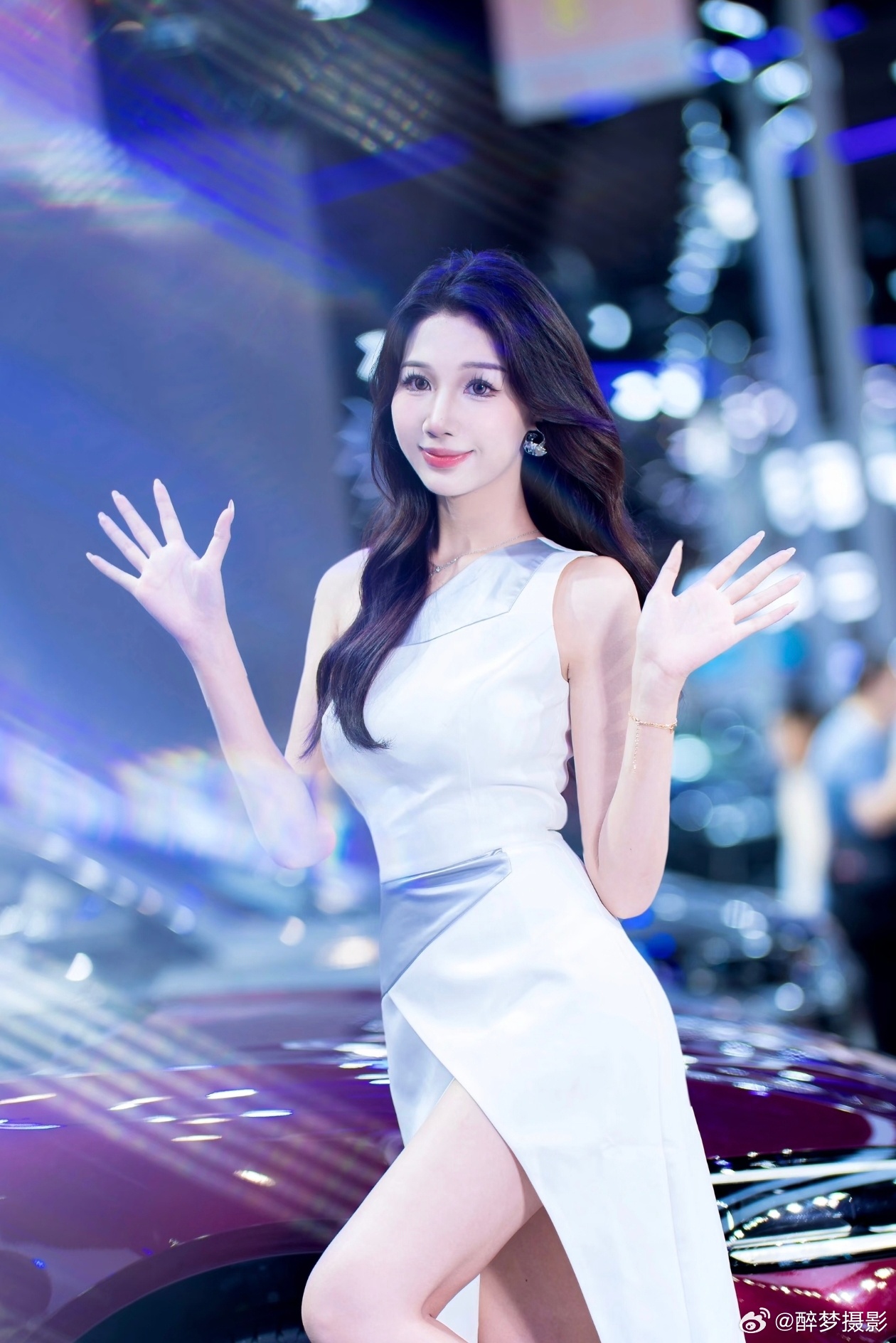 模特返片宝藏摄影博主推荐计划 模特：翻车鱼活动：东莞车展备注：拍照调色是醉梦，选