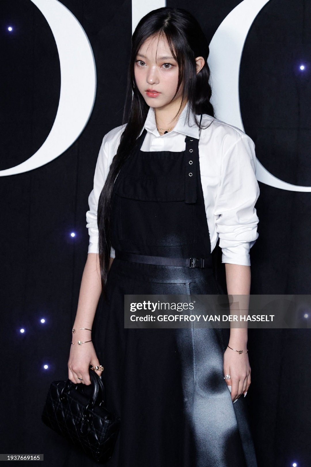 Haerin姜海粼 x Dior品牌爱她，是正常的。五六代女面孔，她确实最适合D
