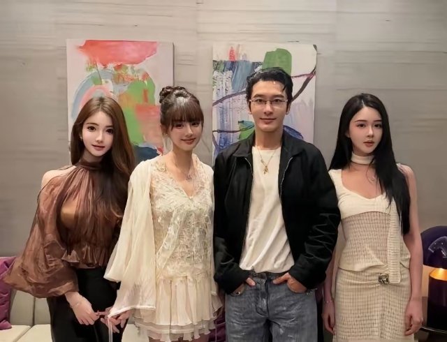 突然发现一个秘密黄晓明喜欢过的女生都有一个特点不管是杨颖还是叶柯，她们全都挺像网