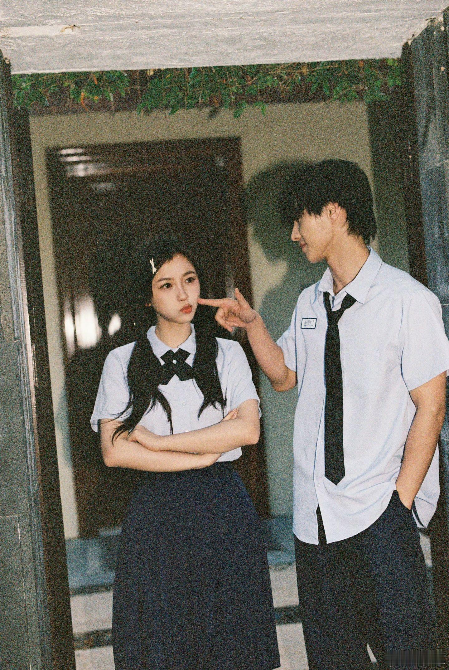 何与 放学生时代直接暗恋三年青纯可爱的妹妹阳光帅气的哥哥放学生时代看到我也会暗恋