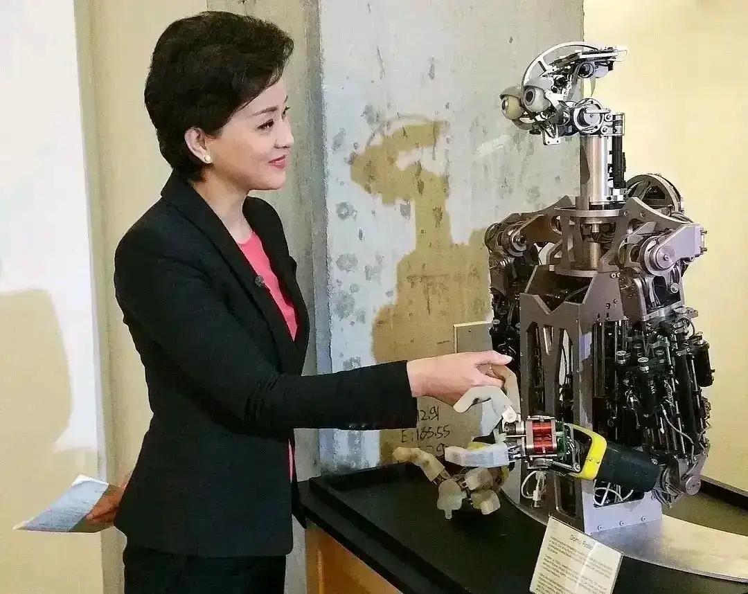 不管你信不信，刚刚到来的2026年有三件大事将深刻影响我们的生活：
​1、退休金