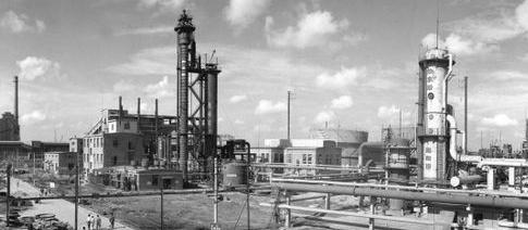 毛主席时代的工业体系有多完善？举个例子，在小县城里，当时有水泥厂、氮肥厂、造纸厂