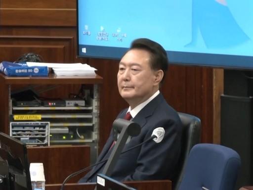 李在明也是个狠人，多重布局之下，当即断了仇家的所有后路，顺带给敌对阵营撒下天罗地