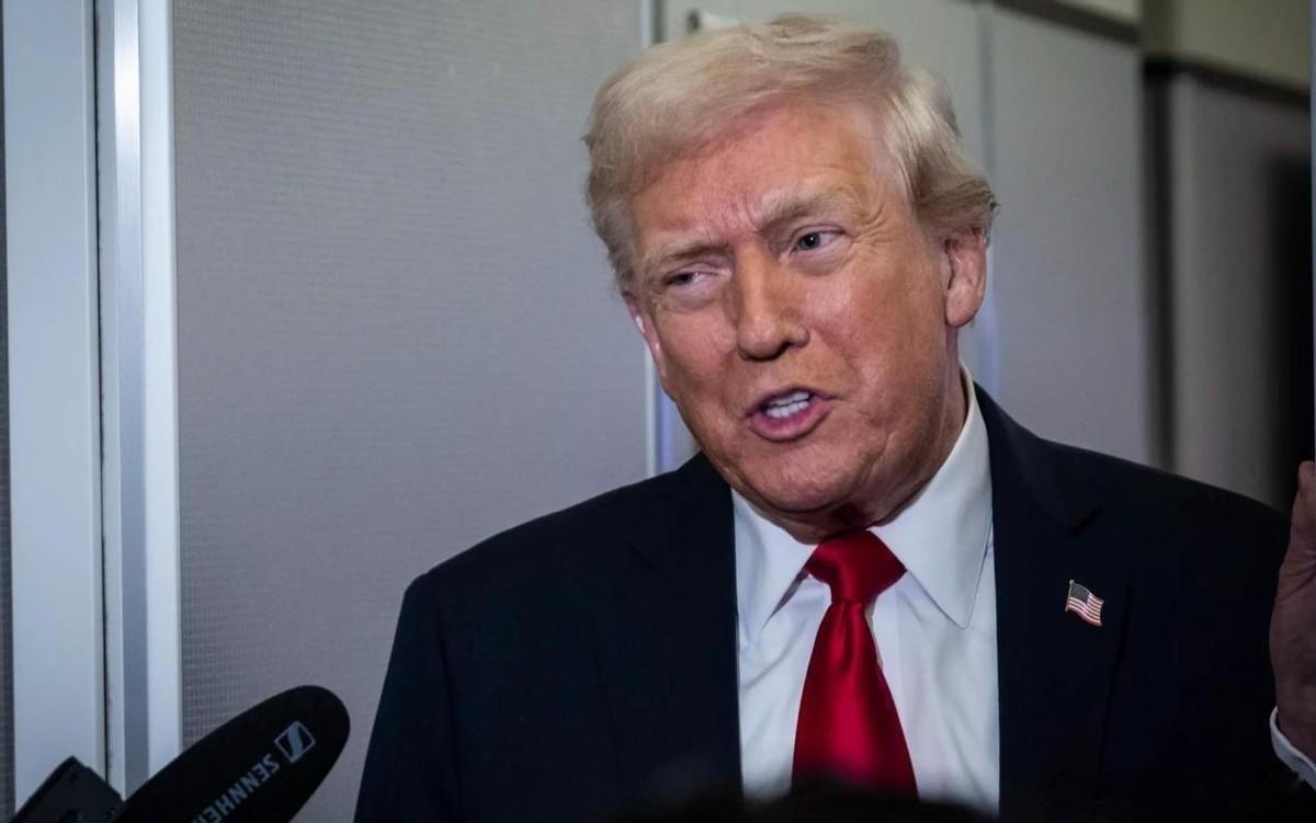 凤凰新闻【特朗普证实与马杜罗通话，呼吁关闭委内瑞拉领空，委空军F-16升空】当地