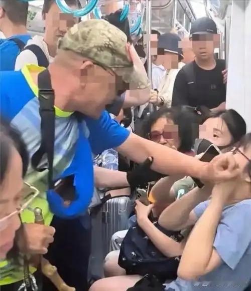 这是一个没有标准答案的问题。有些人年轻时候已经学坏还一直不思悔改，到年老阶段还不