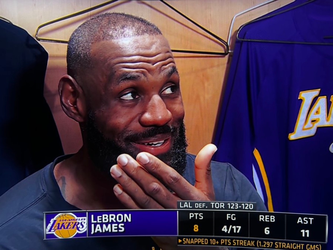 詹姆斯谈自己得分个位数：“我可不打算让这成为常态。” 