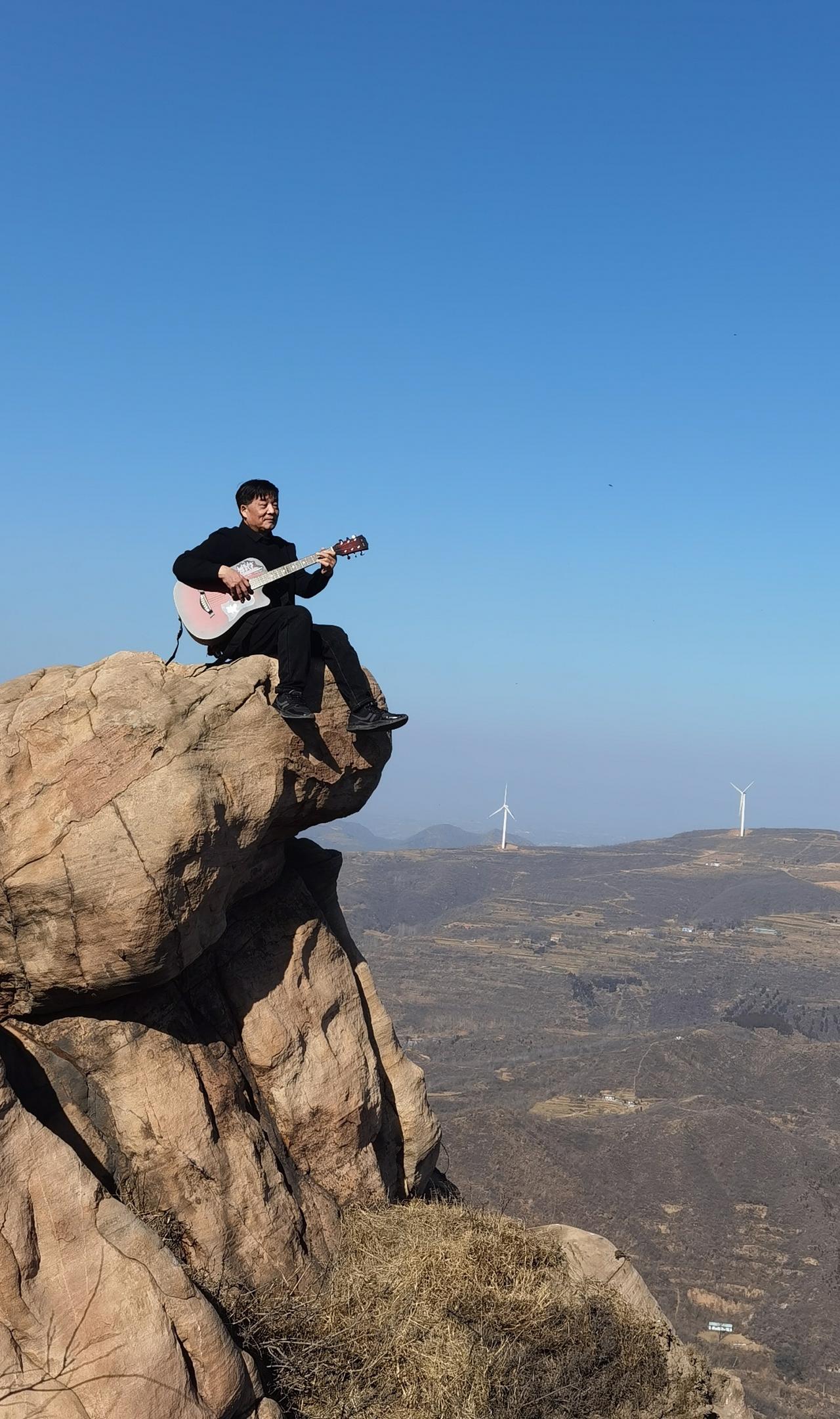 全网征集——
作曲——
《爱的箴言》
  爱的箴言（歌词）
     作者   