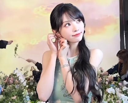 田曦薇美的让人眼前一亮 田曦薇