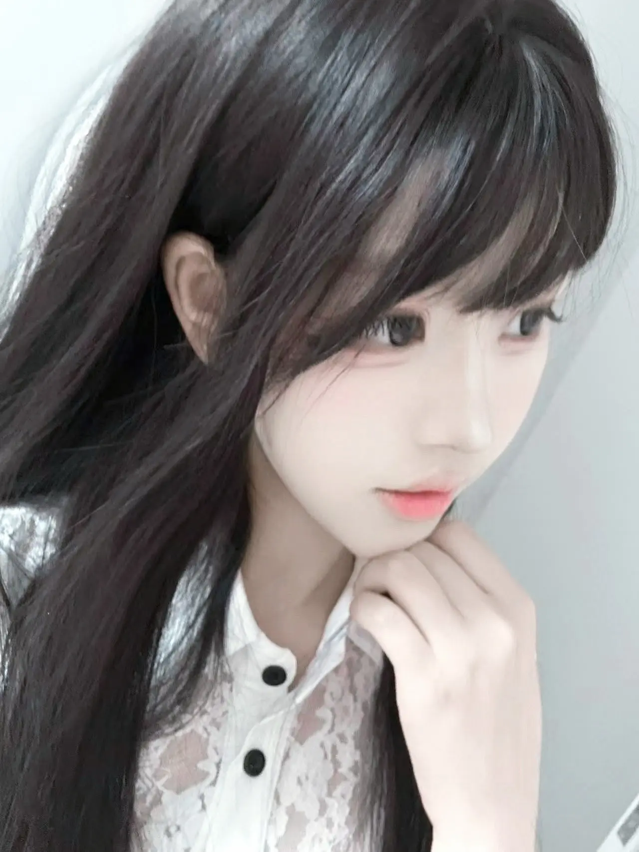 我最近真的真的很不好 我讨厌人际关系 我的生活很无聊 我也很无聊 没有...