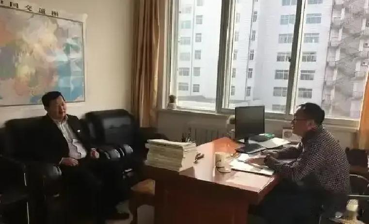 王楚钦4比0横扫林诗栋，拿下仁川冠军。

比赛刚开打，他连吼三声给自己鼓劲，球拍