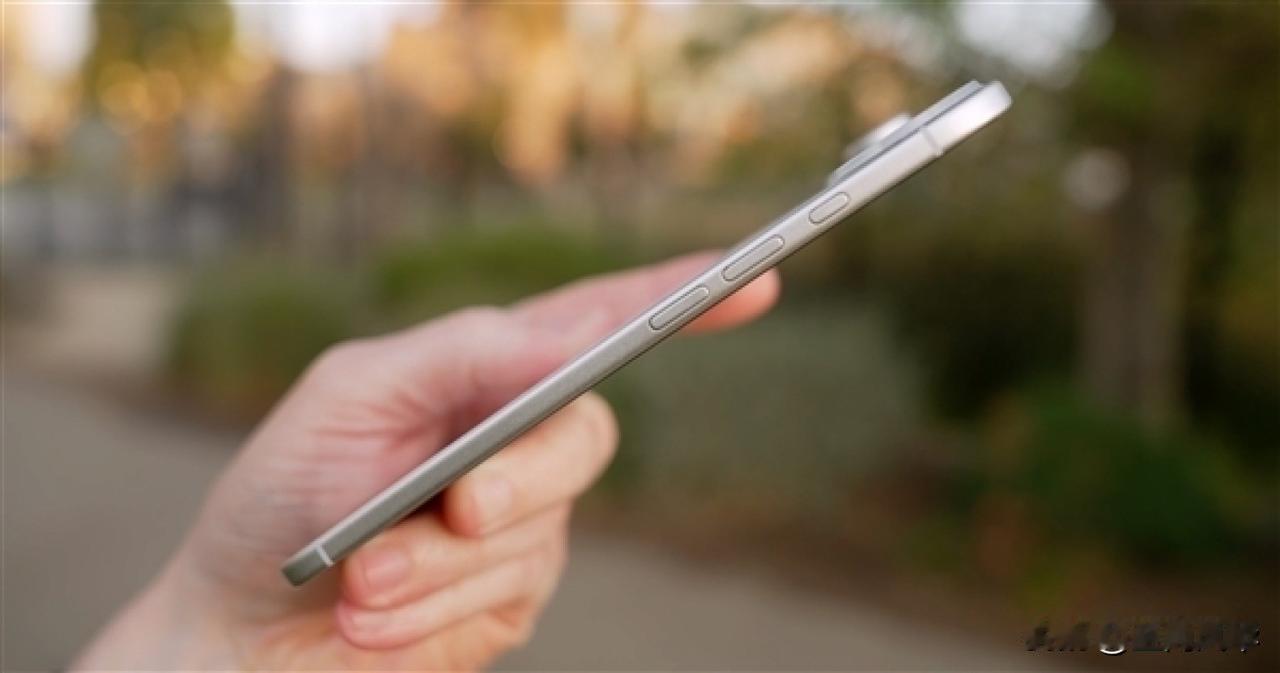 iPhone17 Air的销量为什么“遇冷”？Pro版本开售十天的销量就已经达到