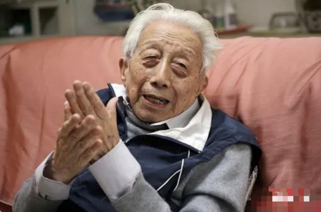 何郝炬回忆  进南京城后的工作 六
 
我写好工作简报后，便和马继孔一同向宋政委