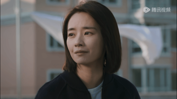 刘雅瑟倪妮别试探了有市场我真的直接嗑晕！隐身的名字里的好闺蜜，到剧外也是已经三搭