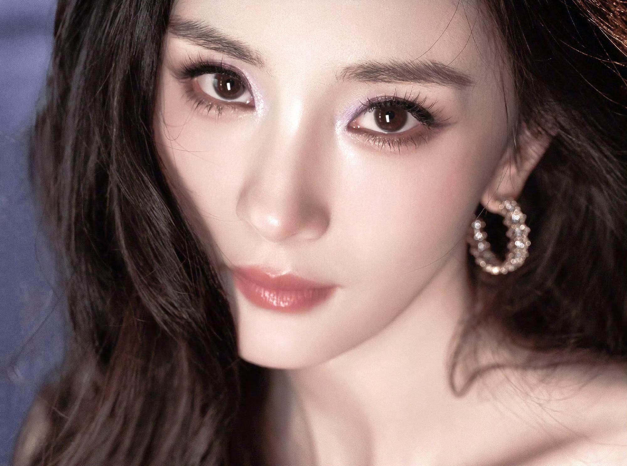 杨幂女王的眼睛内娱狐系眼天花板 ​​​
